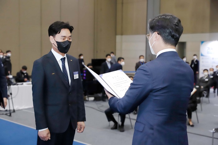 cedc10cfd4519f747107ed6f6e0b3410_1759278167_4536.jpeg cedc10cfd4519f747107ed6f6e0b3410_1759278167_4536.jpeg